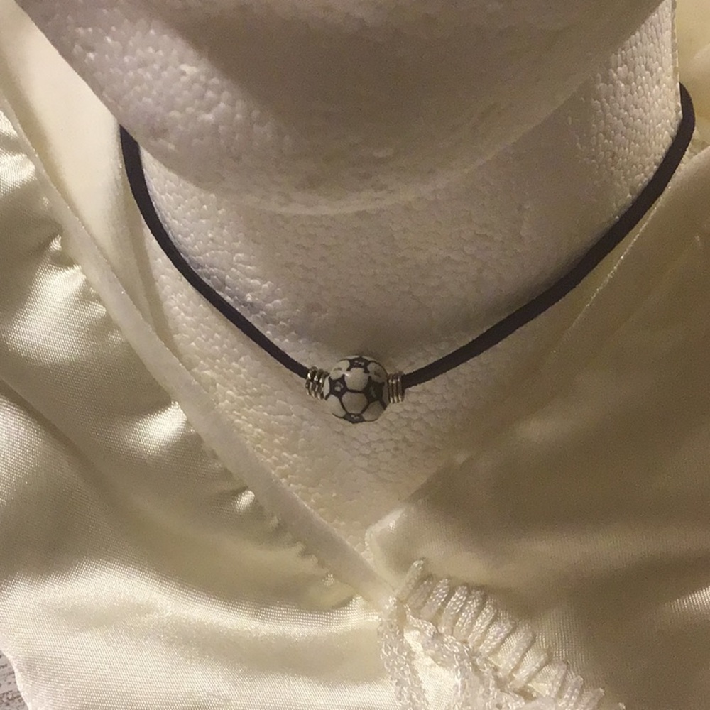 $5.00 Soccer Choker